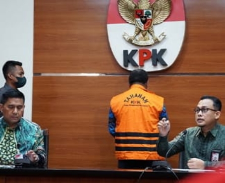 KPK Tahan Pejabat Pembuat Komitmen Pada Korupsi Pembangunan Gereja Di ...